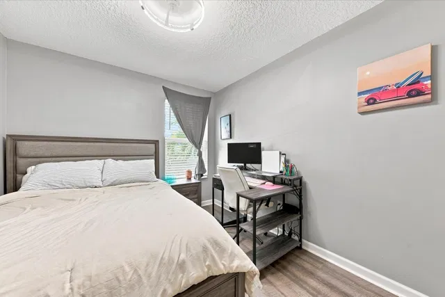 Residence photo 25