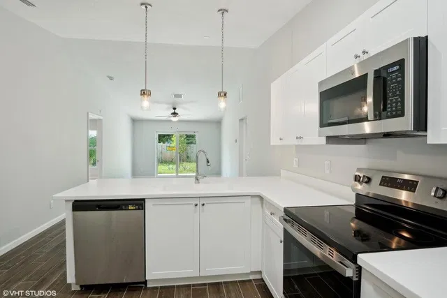 West Palm Beach Residence photo 9