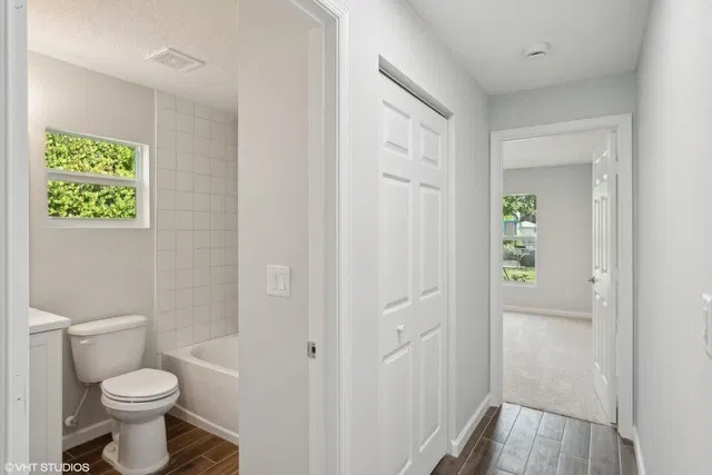 West Palm Beach Residence photo 13