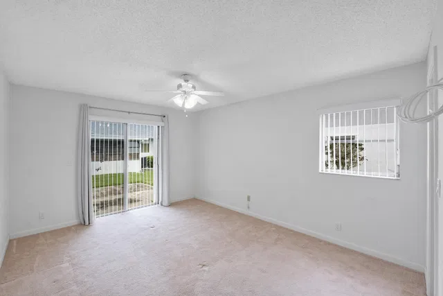 Residence photo 10