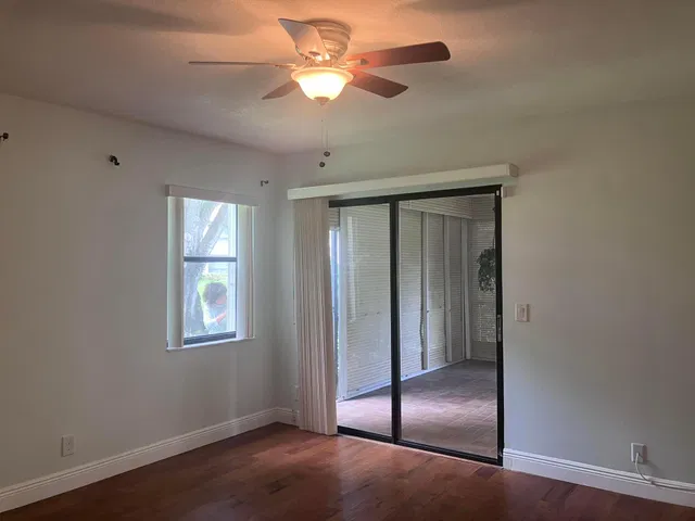 Unit 1616 photo 19