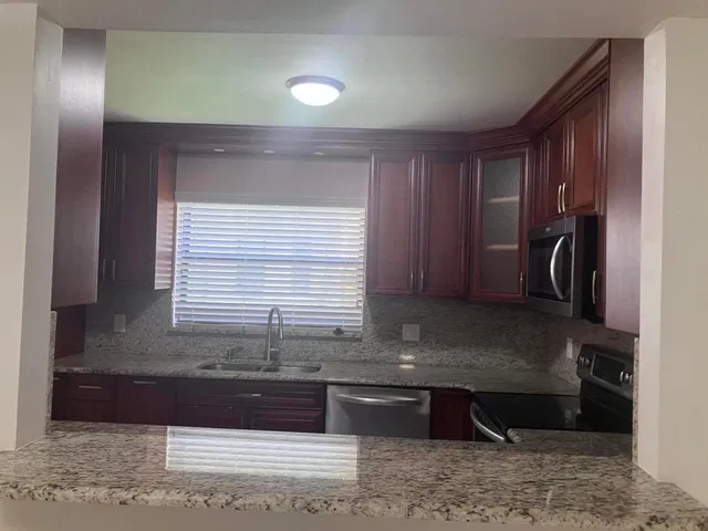 Unit 1616 photo 26