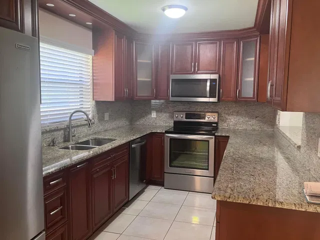 Unit 1616 photo 29
