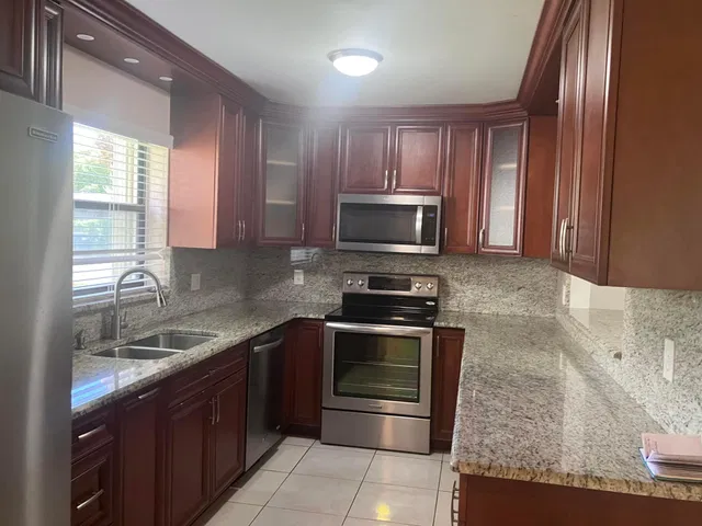 Unit 1616 photo 30