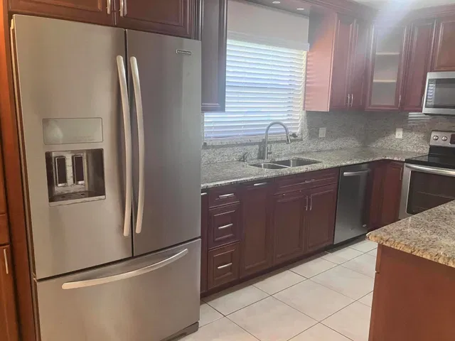 Unit 1616 photo 31