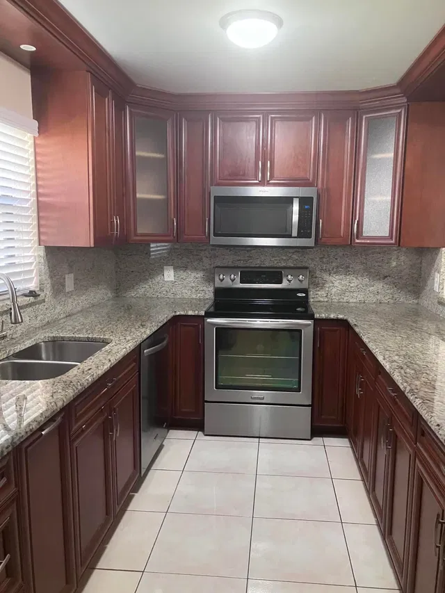 Unit 1616 photo 34