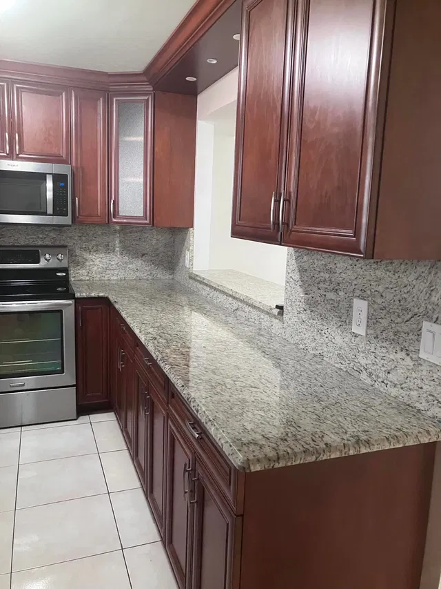 Unit 1616 photo 35
