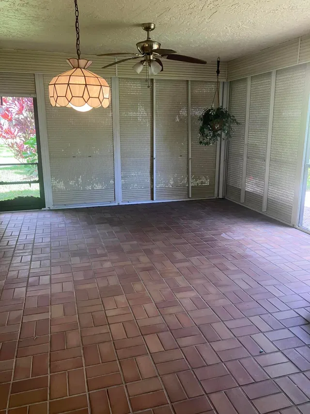 Unit 1616 photo 51