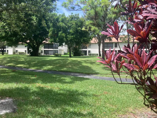 Unit 1616 photo 56