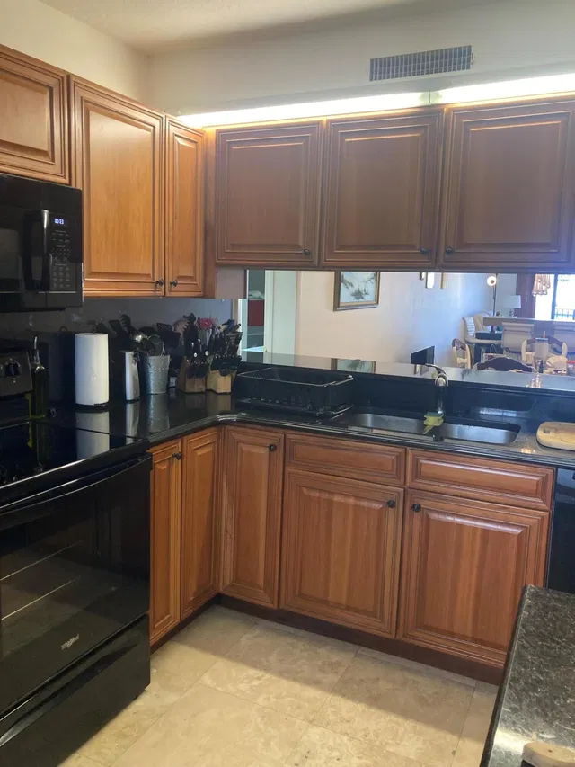 Unit 102 photo 12