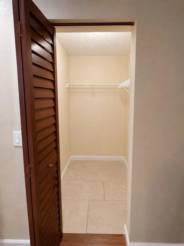 Unit 308 photo 14