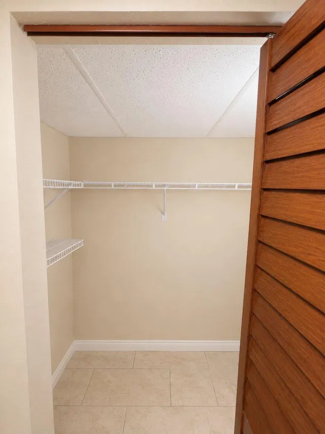 Unit 308 photo 17