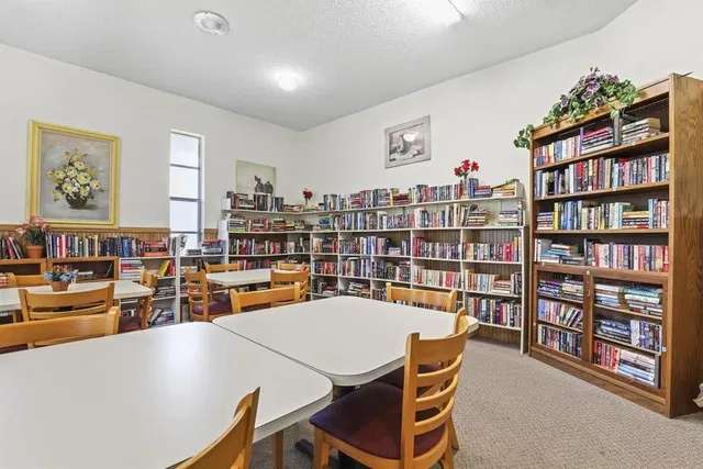 Unit 308 photo 20