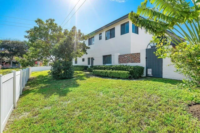 Spanish River Land Residence photo 39