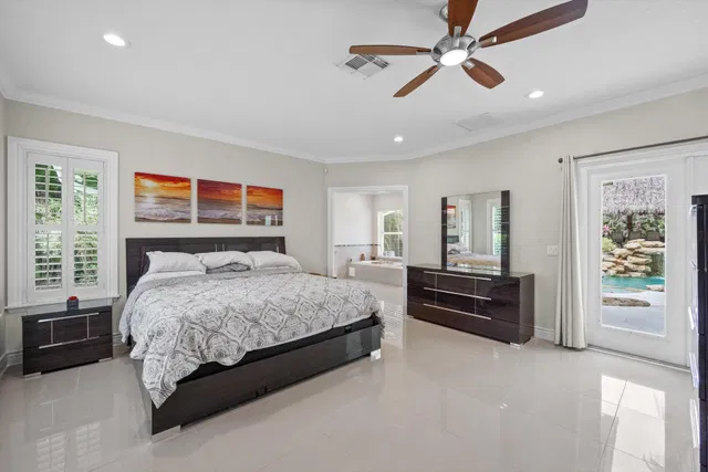 Residence photo 38