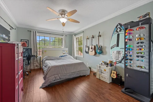 Residence photo 49