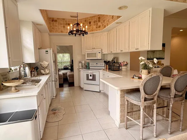 Residence photo 19