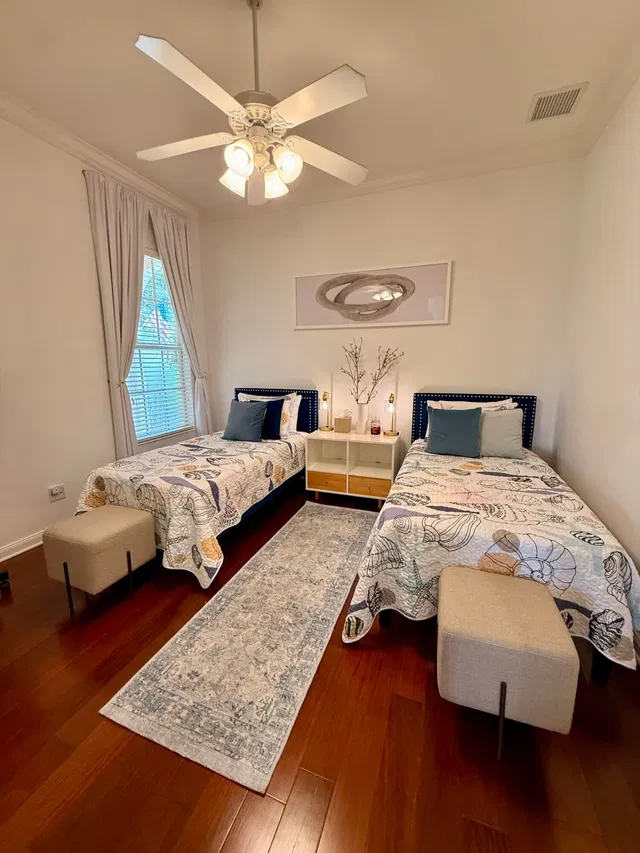 Residence photo 36
