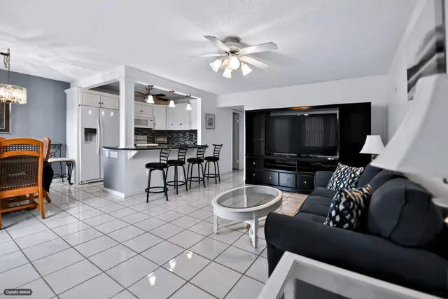 Residence photo 2