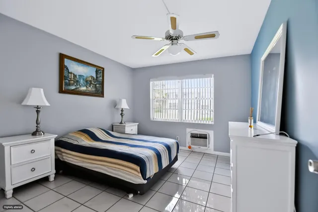 Residence photo 8