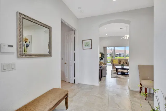 Residence photo 9