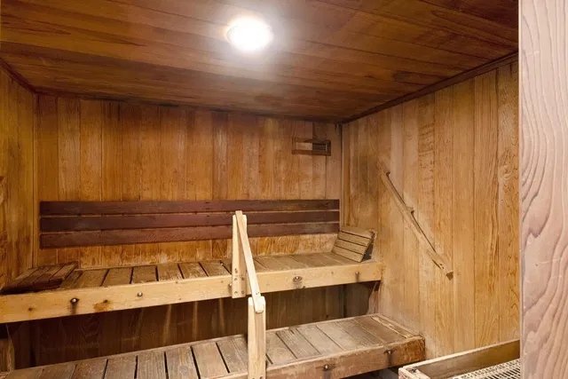 Unit 206 photo 32
