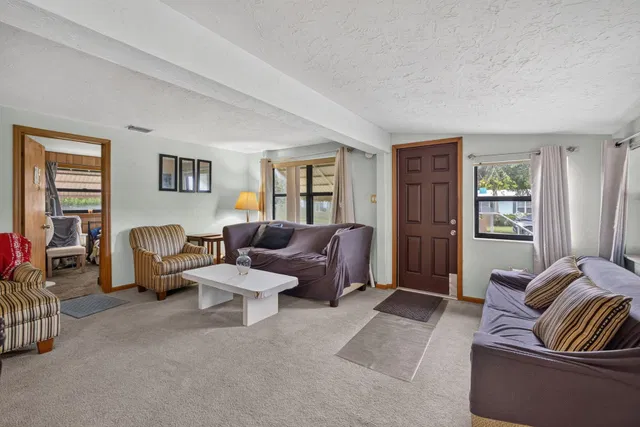 Residence photo 19