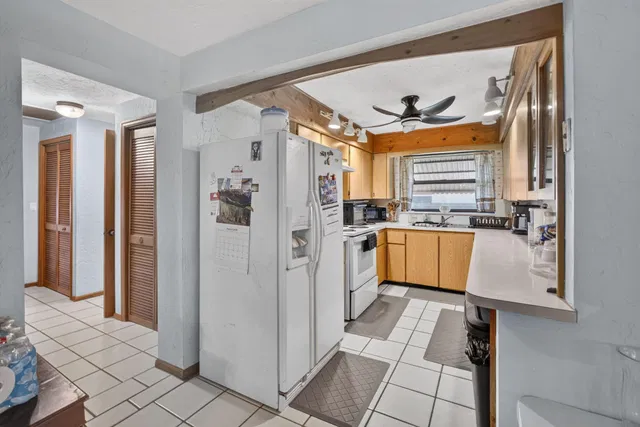 Residence photo 22