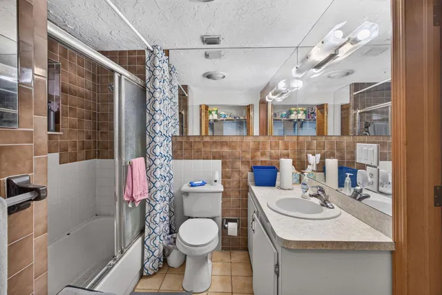 Residence photo 32
