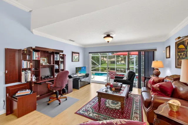 Residence photo 20