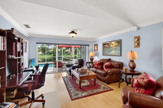 Residence photo 22