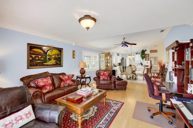 Residence photo 24