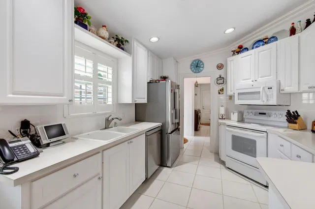 Residence photo 30