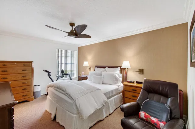 Residence photo 39