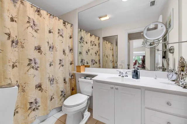 Residence photo 42