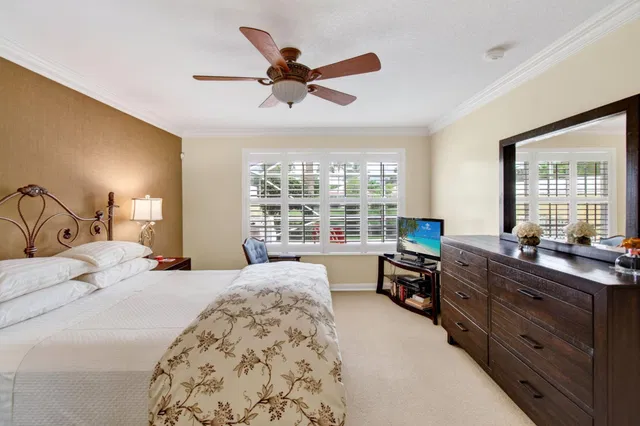 Residence photo 49