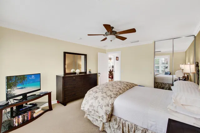 Residence photo 50