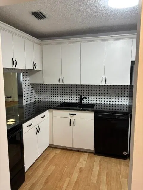  Residence photo 4