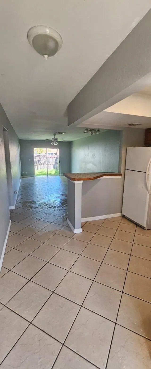 Residence photo 2