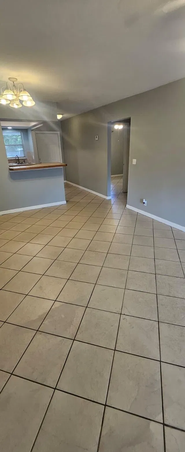 Residence photo 3