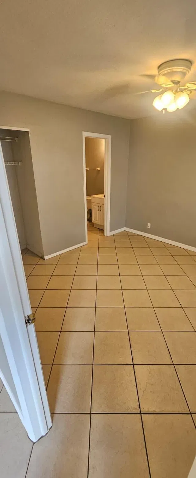 Residence photo 10
