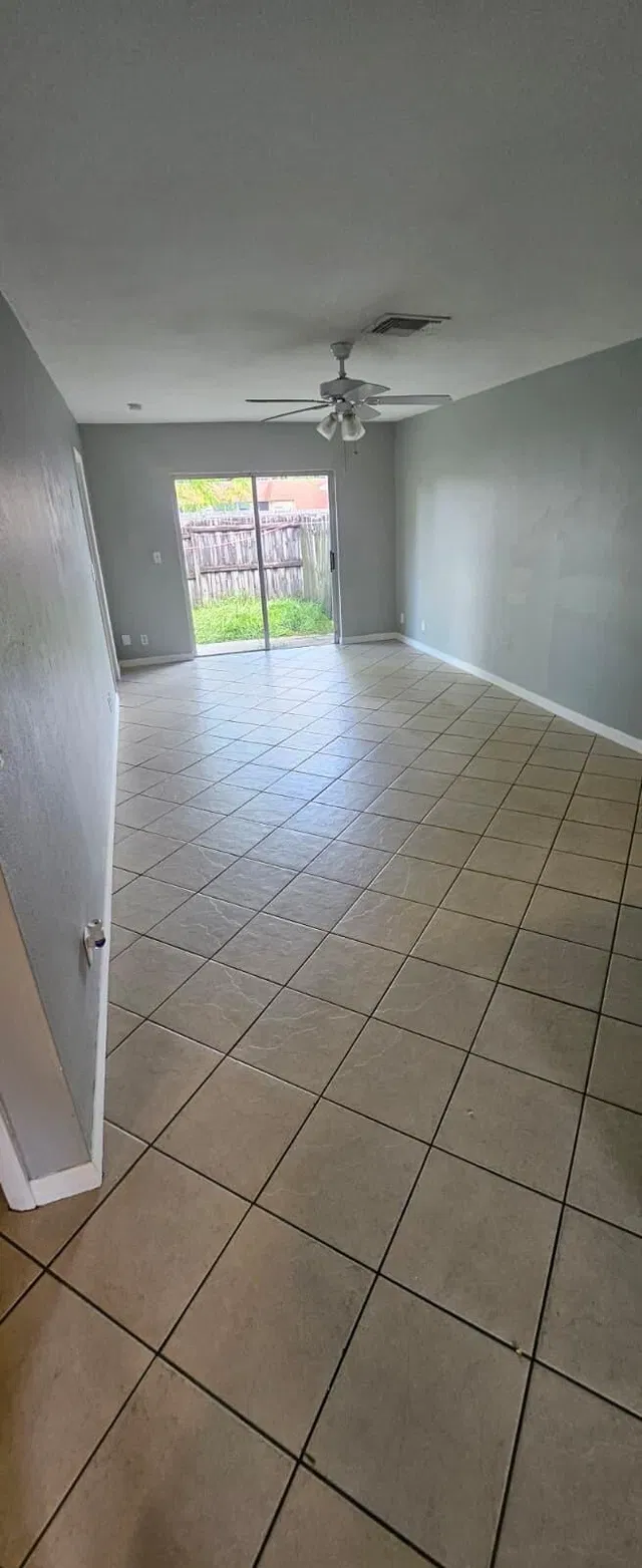 Residence photo 16