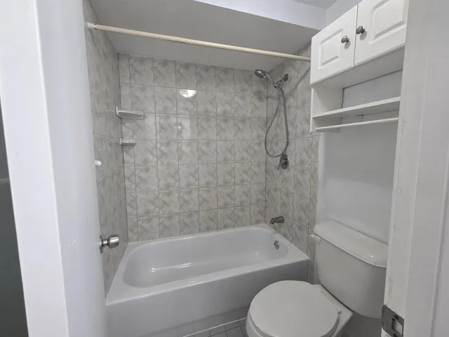  Unit 2140 photo 9