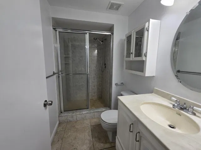  Unit 2140 photo 14