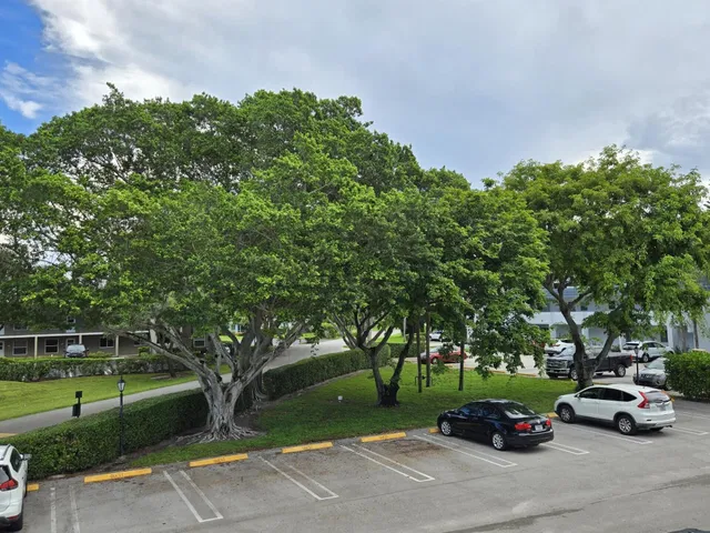  Unit 2140 photo 18