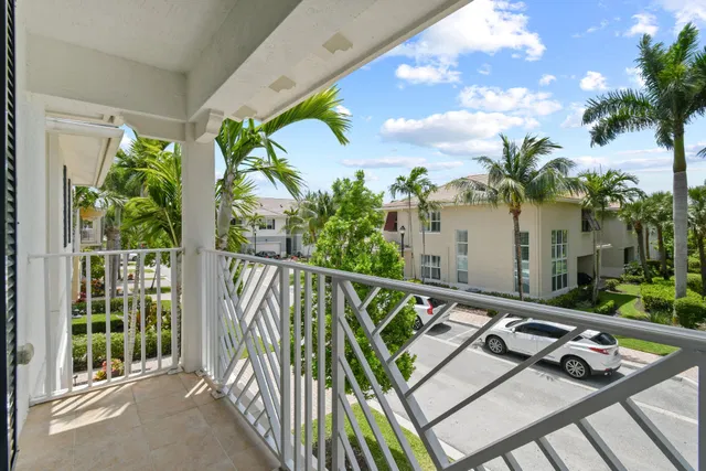  Residence photo 27