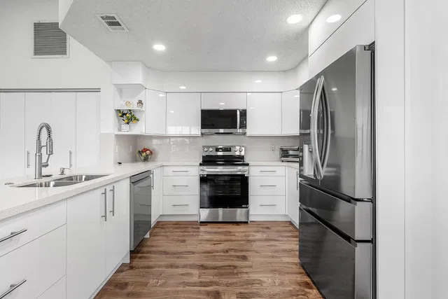 Residence photo 9