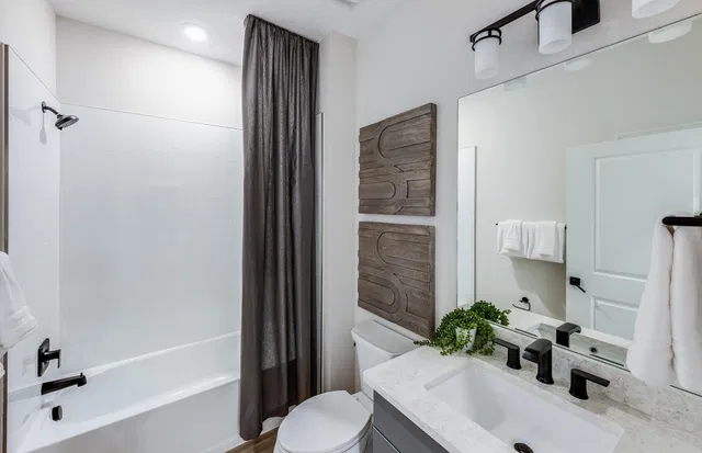 Unit Mystique 53 photo 14