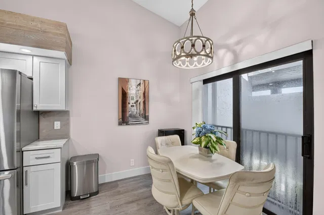 Unit 204 photo 11