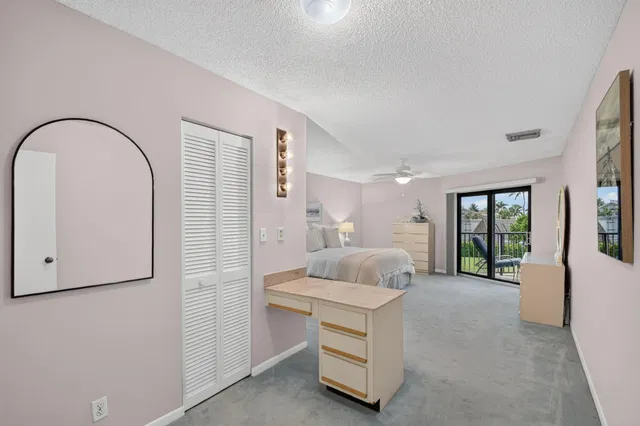 Unit 204 photo 18